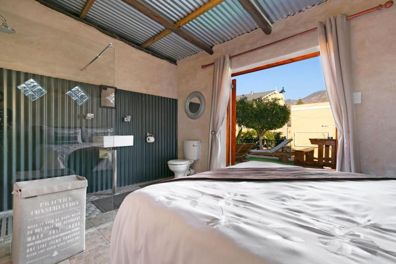 Апартаменты J'S Audacious Living Montagu Self Catering Экстерьер фото